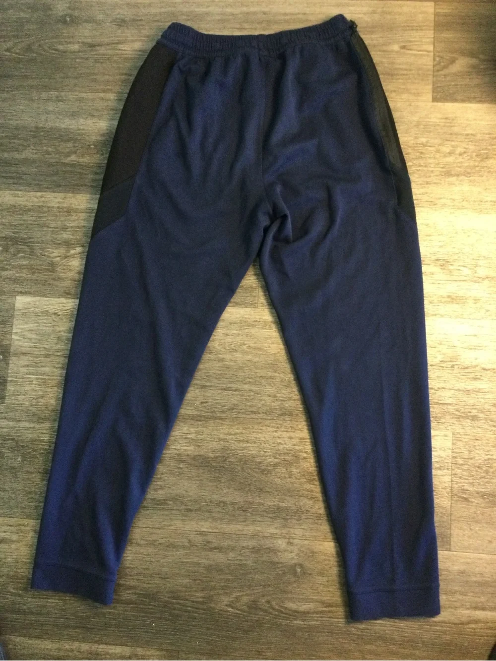 Villanova Nike Men's Navy Blue Athletic Jogger Pants with Logo